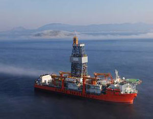 Drillship Picture